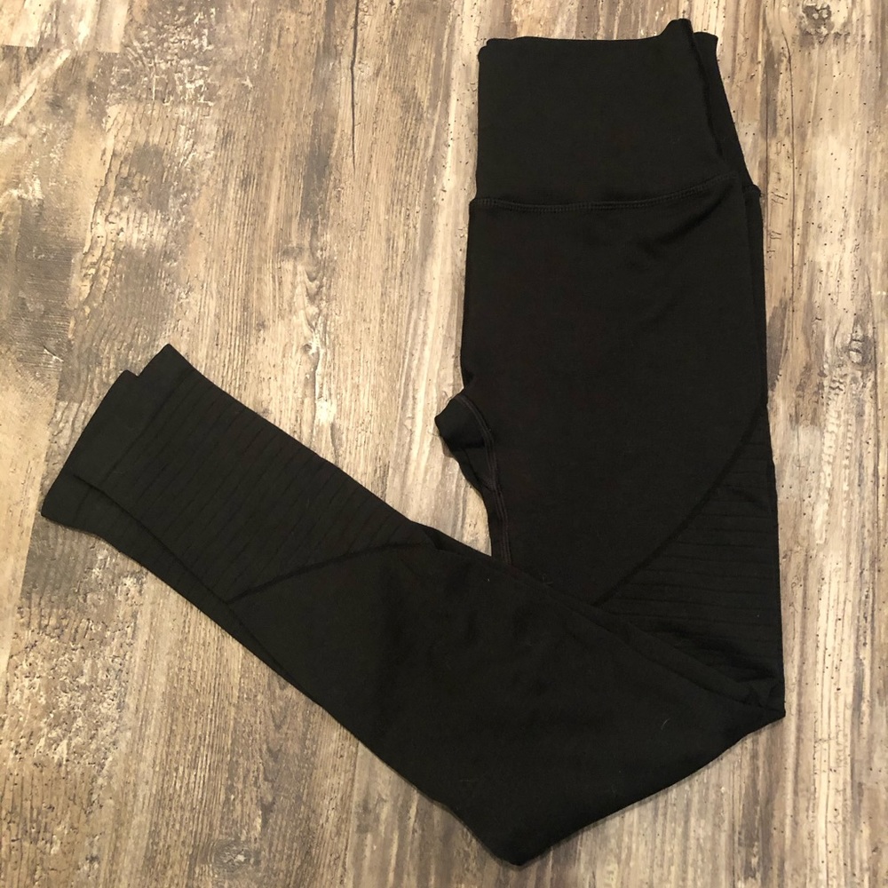 R6 Black Alphalete Revival Leggings